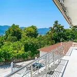 Gjoni Διαμέρισμα Λιμένας